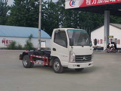 程力專汽凱馬4方勾臂垃圾車