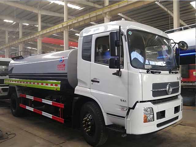 東風天錦12方新款灑水車