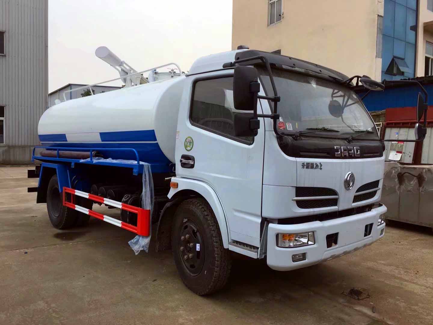 6方吸糞車