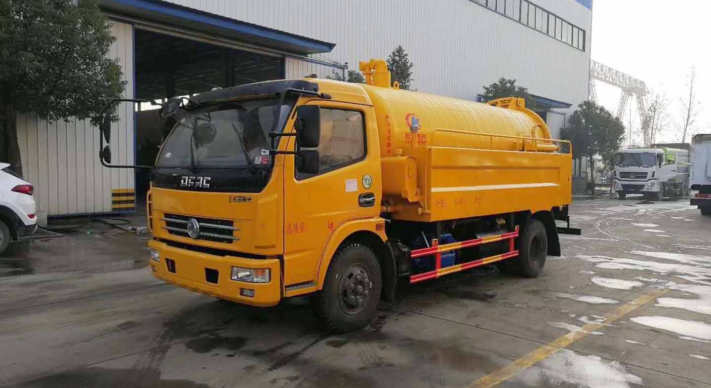 大多利卡清洗吸污車