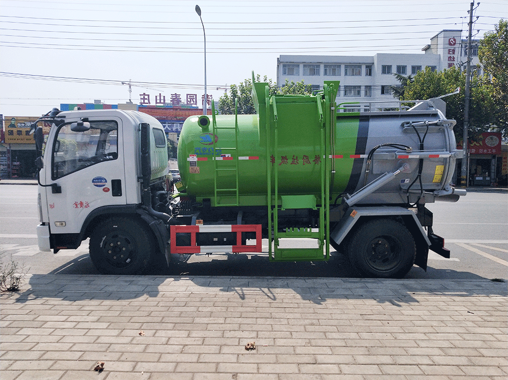 國六8方餐廚垃圾車