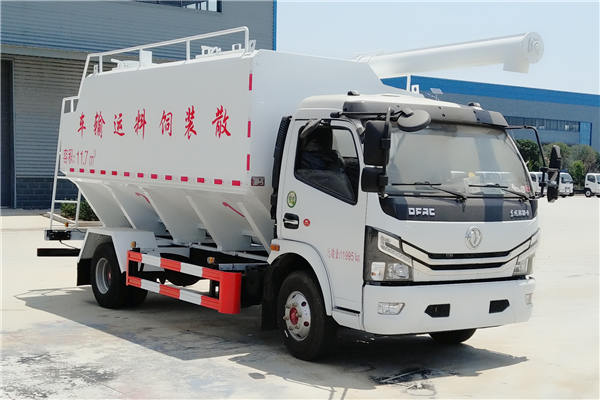 東風大多利卡散裝飼料運輸車