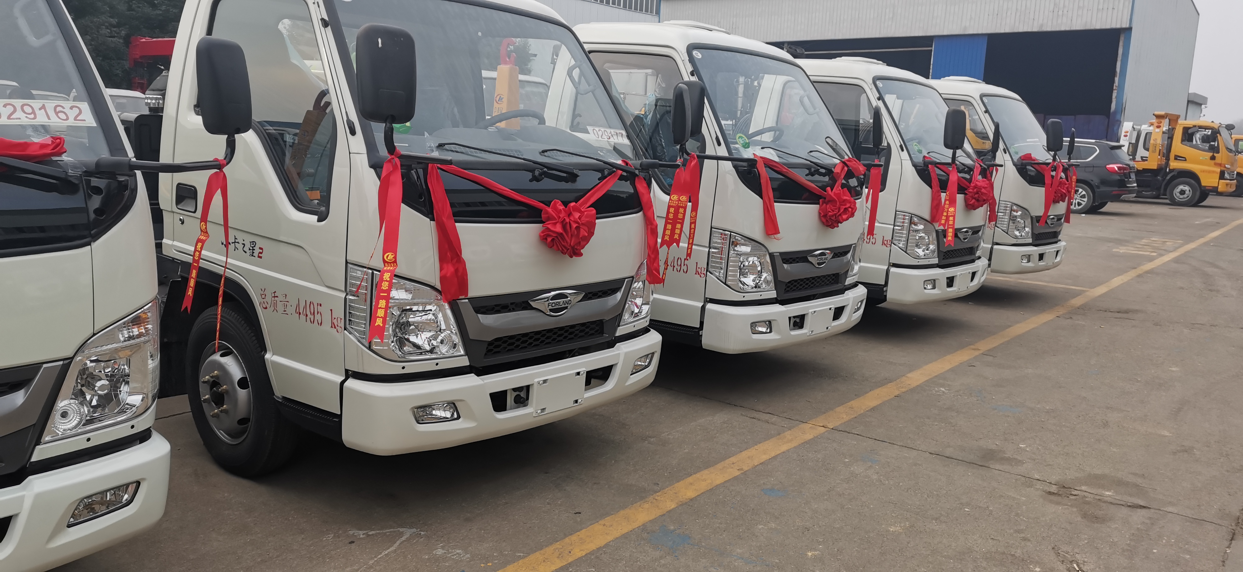 4方福田小卡3勾臂垃圾車