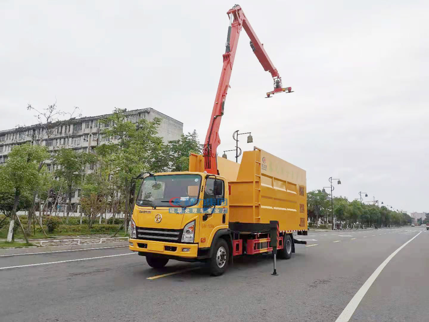 園林修剪車廠家