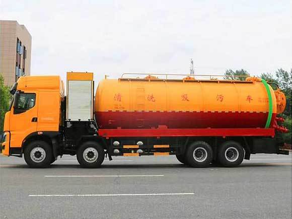 東風柳汽乘龍前四后八清洗吸污車配置價格表