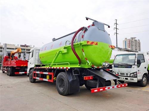 國六東風天錦11方吸污車